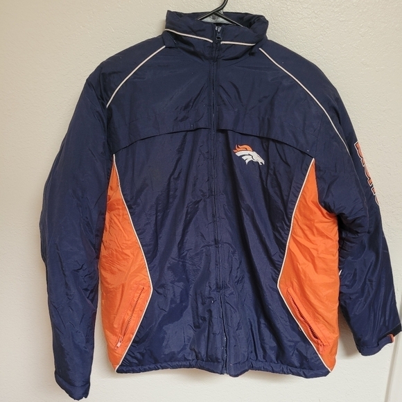 NFL Broncos Coat with Spell out on the Arm - Picture 1 of 5